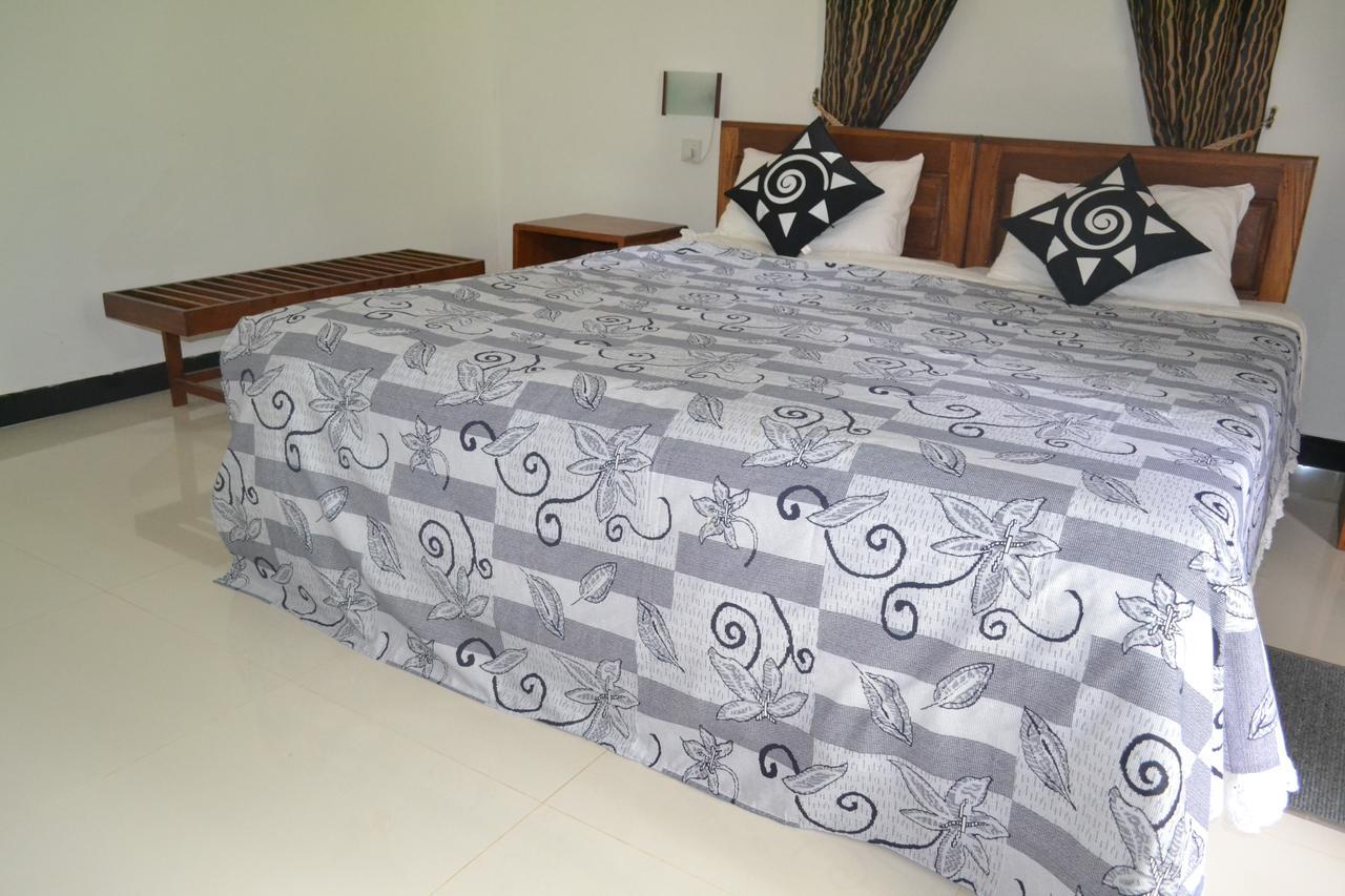 Sigiri Holiday Inn Inamaluwa ภายนอก รูปภาพ