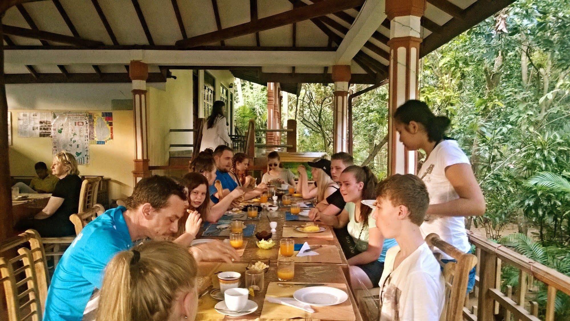 Sigiri Holiday Inn Inamaluwa ภายนอก รูปภาพ